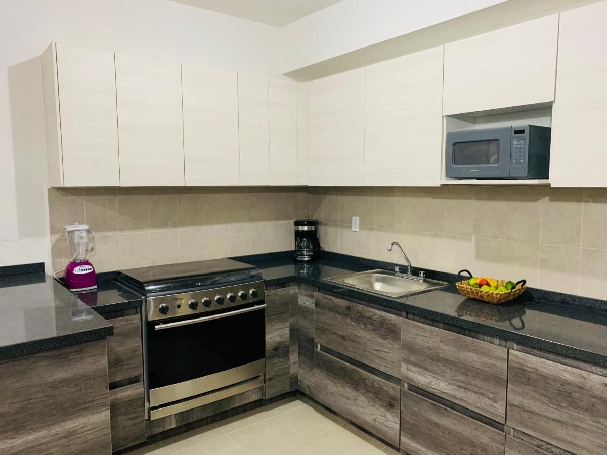 Franks House Luxury Apartment "Shared House" Cancún Eksteriør bilde